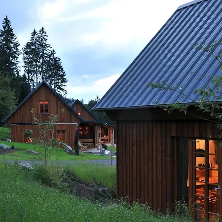 Bergdorf Liebesgruen